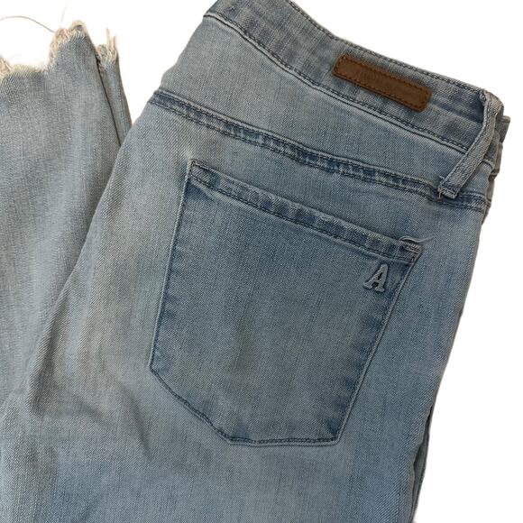๐ด Articles of Society Fringe-Hem Faded Jeans, Size 10 - Picture 6 of 10